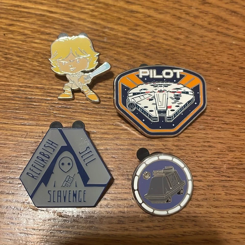 Disney’s Star Wars Trading Pins - Lot of 4